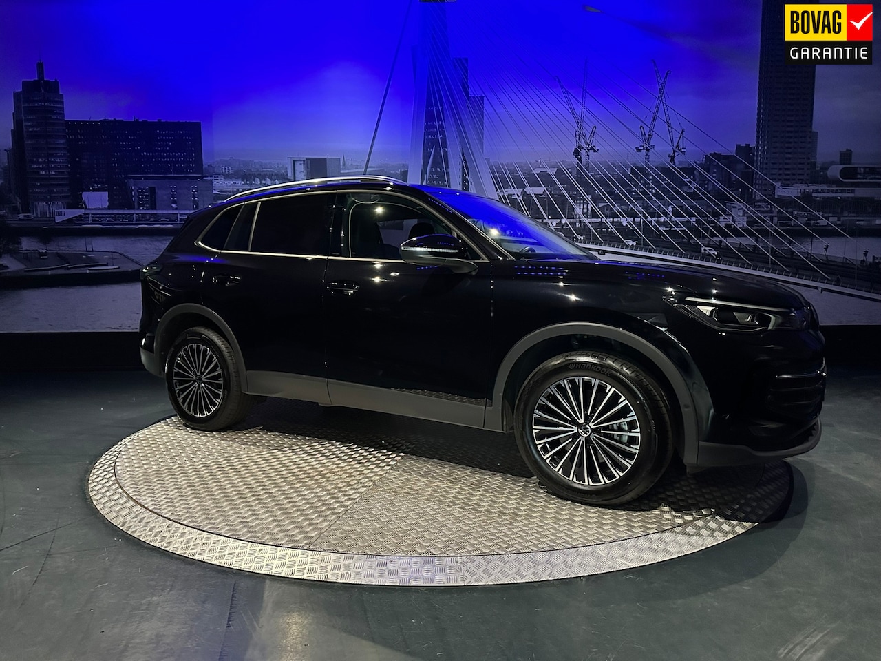 Volkswagen Tiguan - 1.5 eHybrid Life Edition *ACC*Camera*Led*Appconnect* - AutoWereld.nl