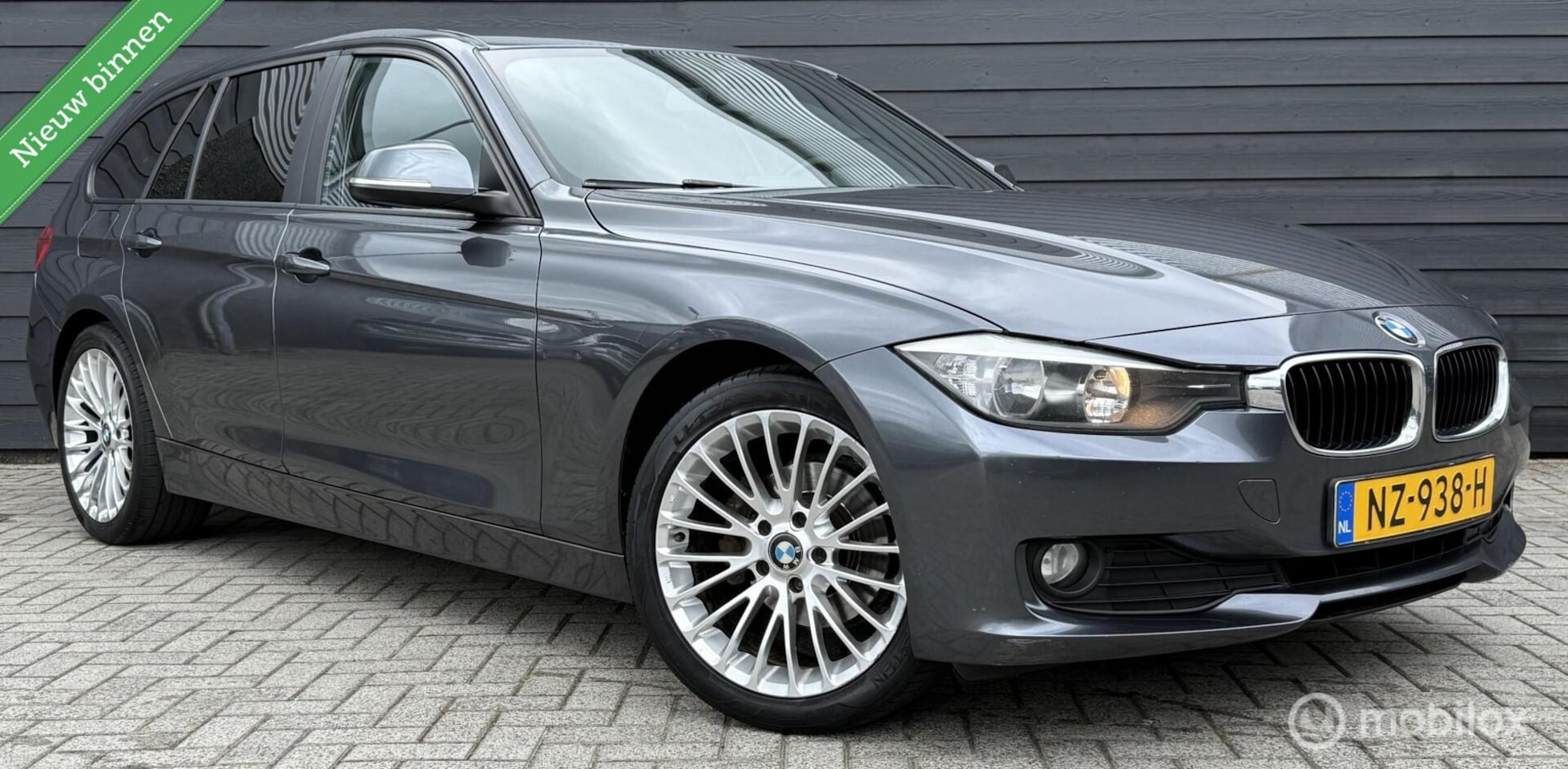 BMW 3-serie Touring - 318d High Executive Leder/Navi/Cruise - AutoWereld.nl