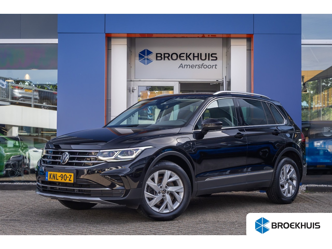 Volkswagen Tiguan - 1.4 TSI eHybrid Elegance | Trekhaak | Cruise adaptief | 360 Camera | Dodehoek detectie | E - AutoWereld.nl