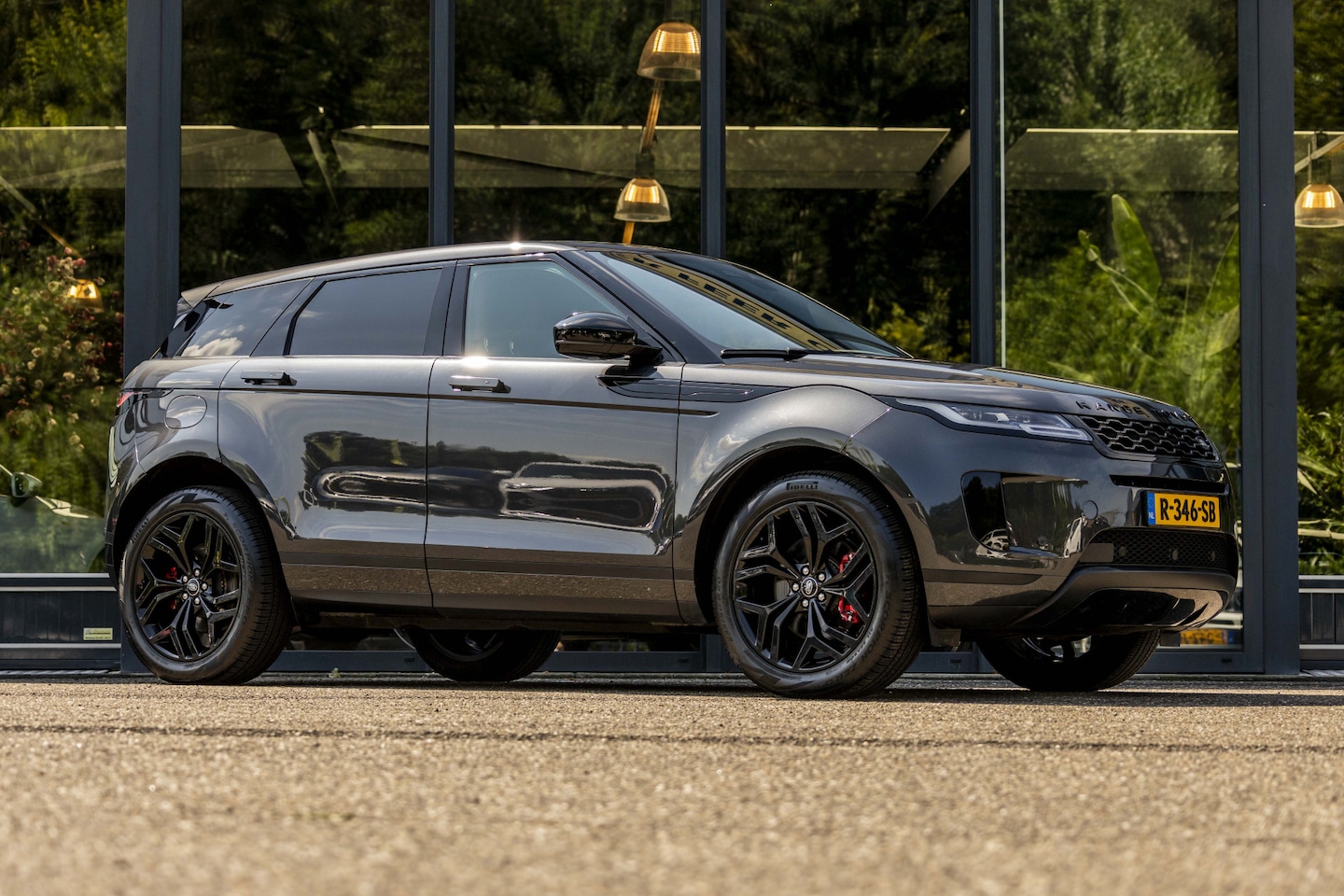 Land Rover Range Rover Evoque - 1.5 P300e AWD R-Dynamic SE 1.5 P300e AWD R-Dynamic SE - AutoWereld.nl