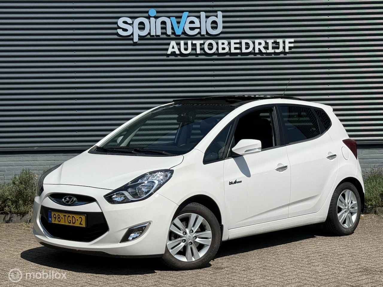 Hyundai ix20 - 1.4i i-Vision - Panorama - Trekhaak - Navi - - AutoWereld.nl