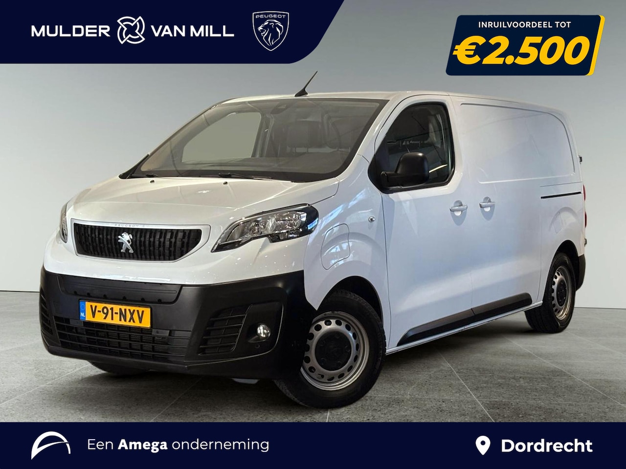 Peugeot e-Expert - GB Standard L2 Asphalt EV 75kWh 136pk AUTOMAAT | L+R SCHUIFDEUR | 3-ZITS | NAVI | KEYLESS - AutoWereld.nl