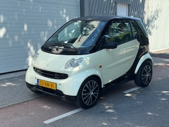 Smart City-coupé - & pure