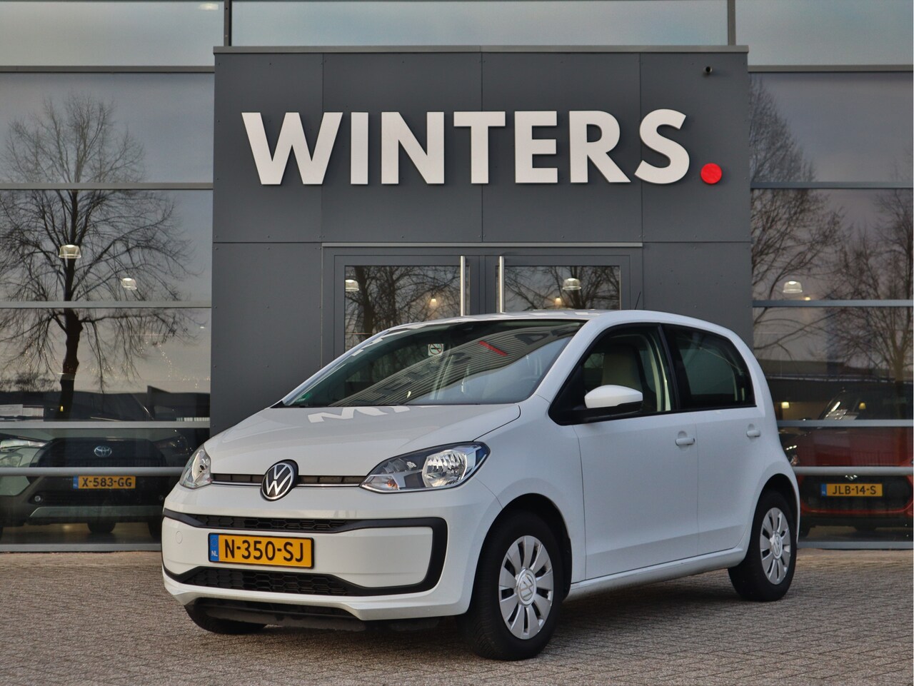 Volkswagen Up! - 1.0 | Airco | Bluetooth | DAB | Elektrische ramen | ABS | - AutoWereld.nl