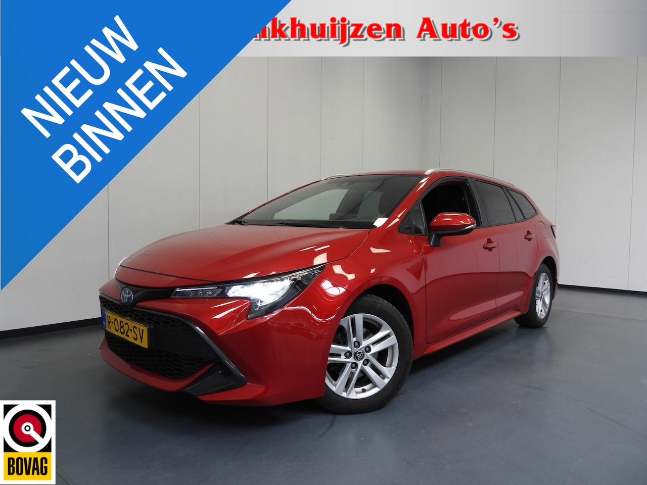 Toyota Corolla Touring Sports - 1.8 Hybrid Business NAVI-APP/CLIMA/CAMERA/LED/16"LMV! - AutoWereld.nl