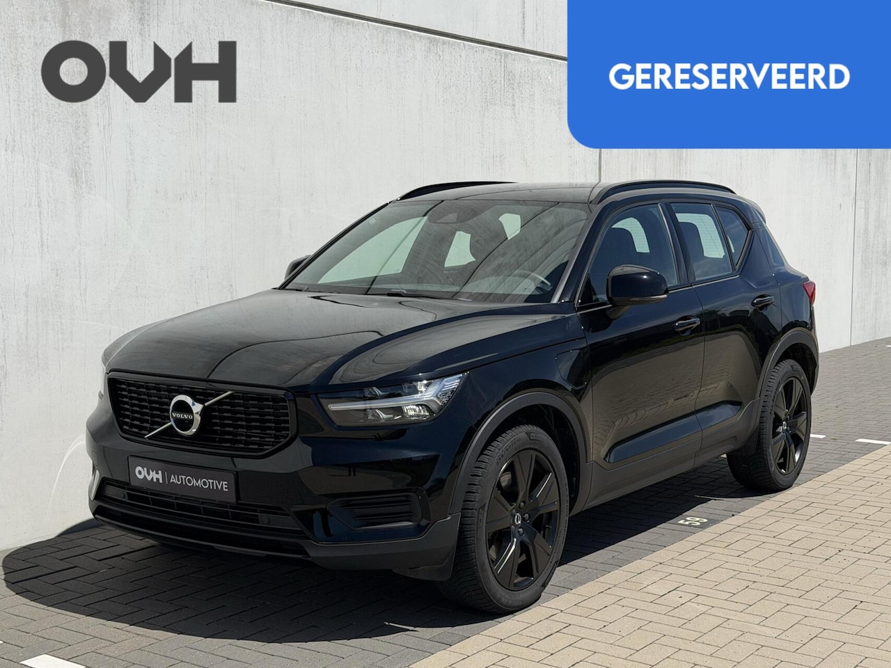 Volvo XC40 - 1.5 T4 Plug-in hybrid R-Design | Keyless | Carpla - AutoWereld.nl