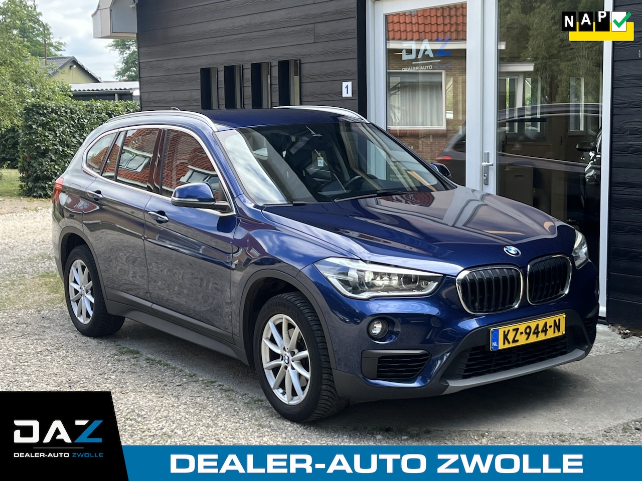 BMW X1 - sDrive18i Centennial High Executive Ecc/Audio/Navi/Leer/Trekhaak - AutoWereld.nl