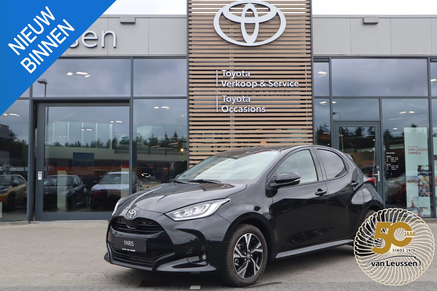 Toyota Yaris - HYBRID 115 DYNAMIC STOEL/STUURVERW BLIND-SPOT P-SENSOREN 16'' LM-VELGEN KEYLESS CAMERA APP - AutoWereld.nl