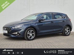 Hyundai i30 - 1.5 T-GDi MHEV Comfort Smart Handgeschakeld / Navigatie via Apple Carplay of Android Auto