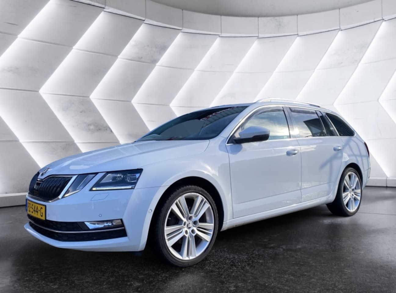 Skoda Octavia Combi - 1.0 TSI Grt St. Bns - AutoWereld.nl