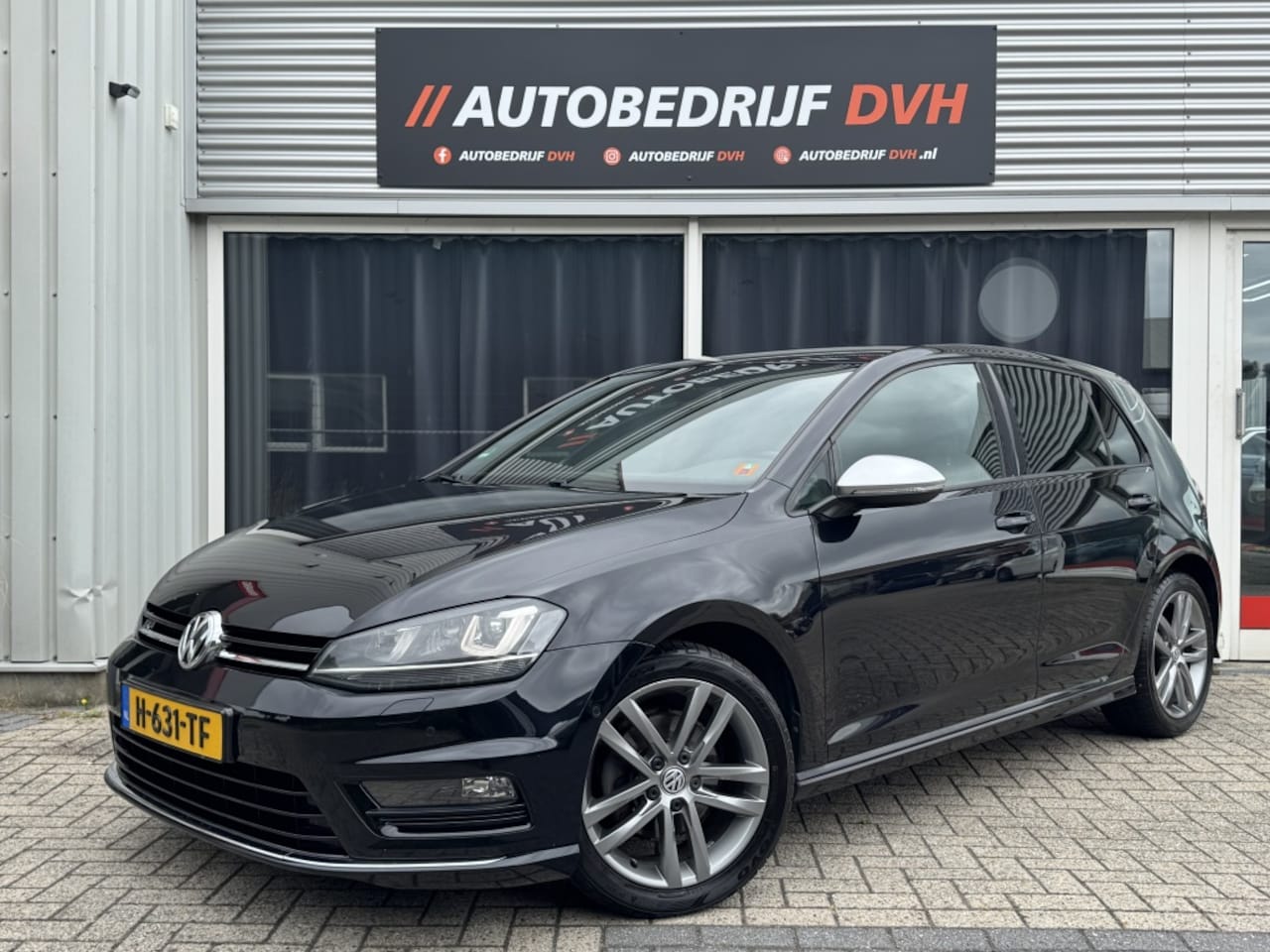 Volkswagen Golf - 1.4 TSI / R-Line / Cruise / Automaat / Parkeersens. - AutoWereld.nl