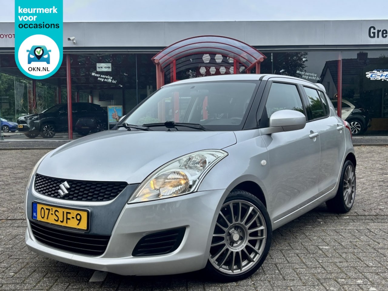 Suzuki Swift - 1.2 Comfort EASSS | Airco | Stoelverwarming | 17'' Lmv - AutoWereld.nl