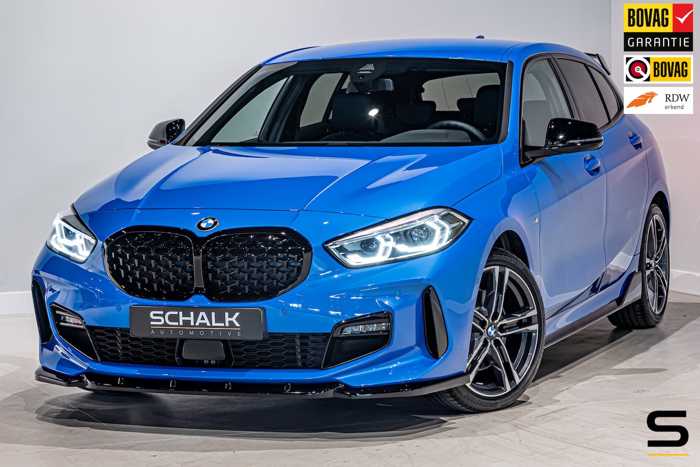 BMW 1-serie - 118i|M-sport|Leder|Sportstoelen|Shadow Line|LED - AutoWereld.nl