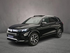 Volkswagen Tiguan - R-Line Edition 1.5 TSI eHybrid 272pk DSG Automaat Trekhaak, Panoramadak, Adaptive cruise c