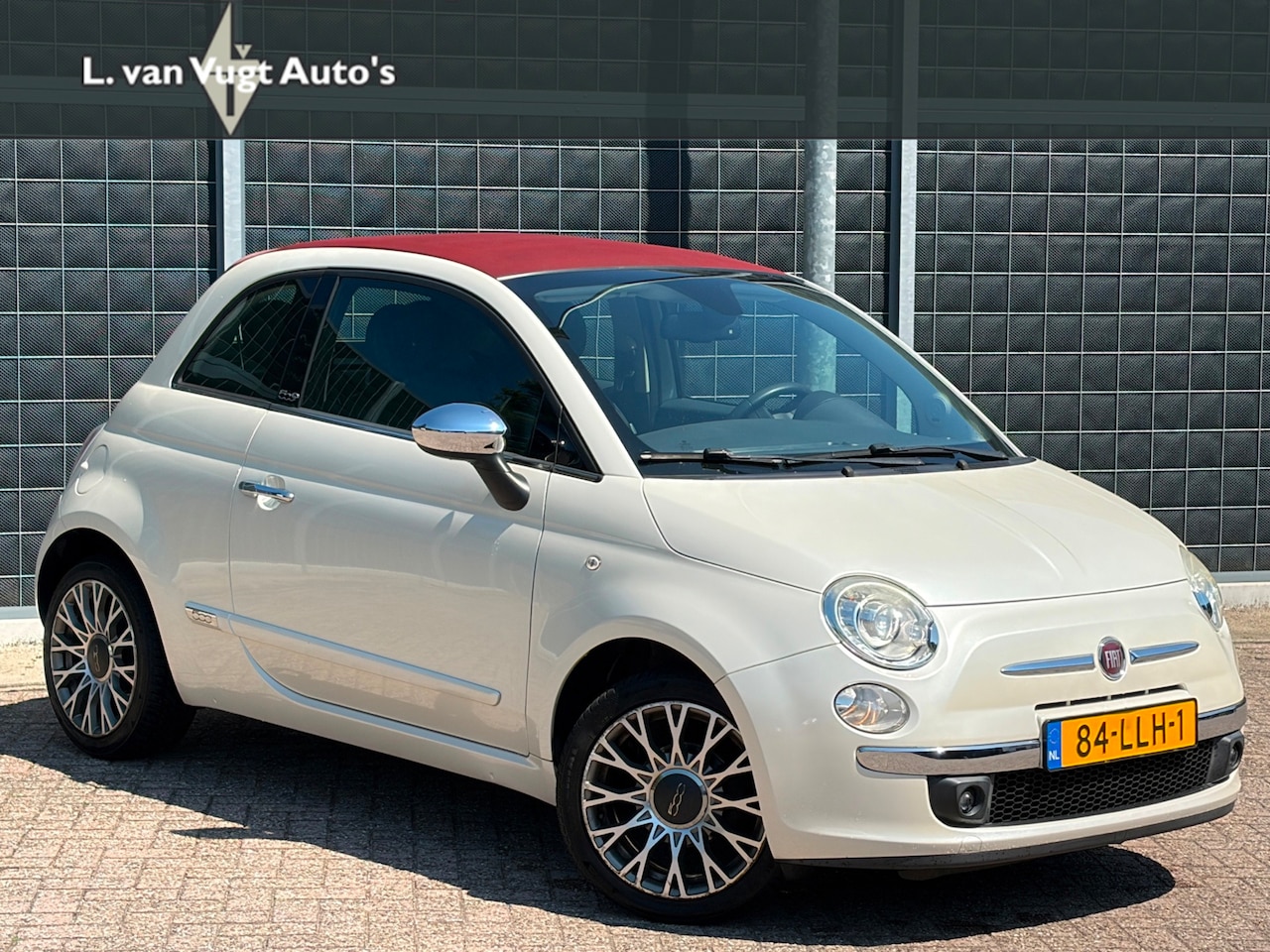 Fiat 500 C - 1.2 Rock Cabrio | automaat | Bianco Gioioso | leder | clima | Xenon | - AutoWereld.nl