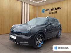 Lynk & Co 01 - 1.5 | BLIS | Panoramadak | 360 Camera | Stoelverwarming | Keyless start / entry |