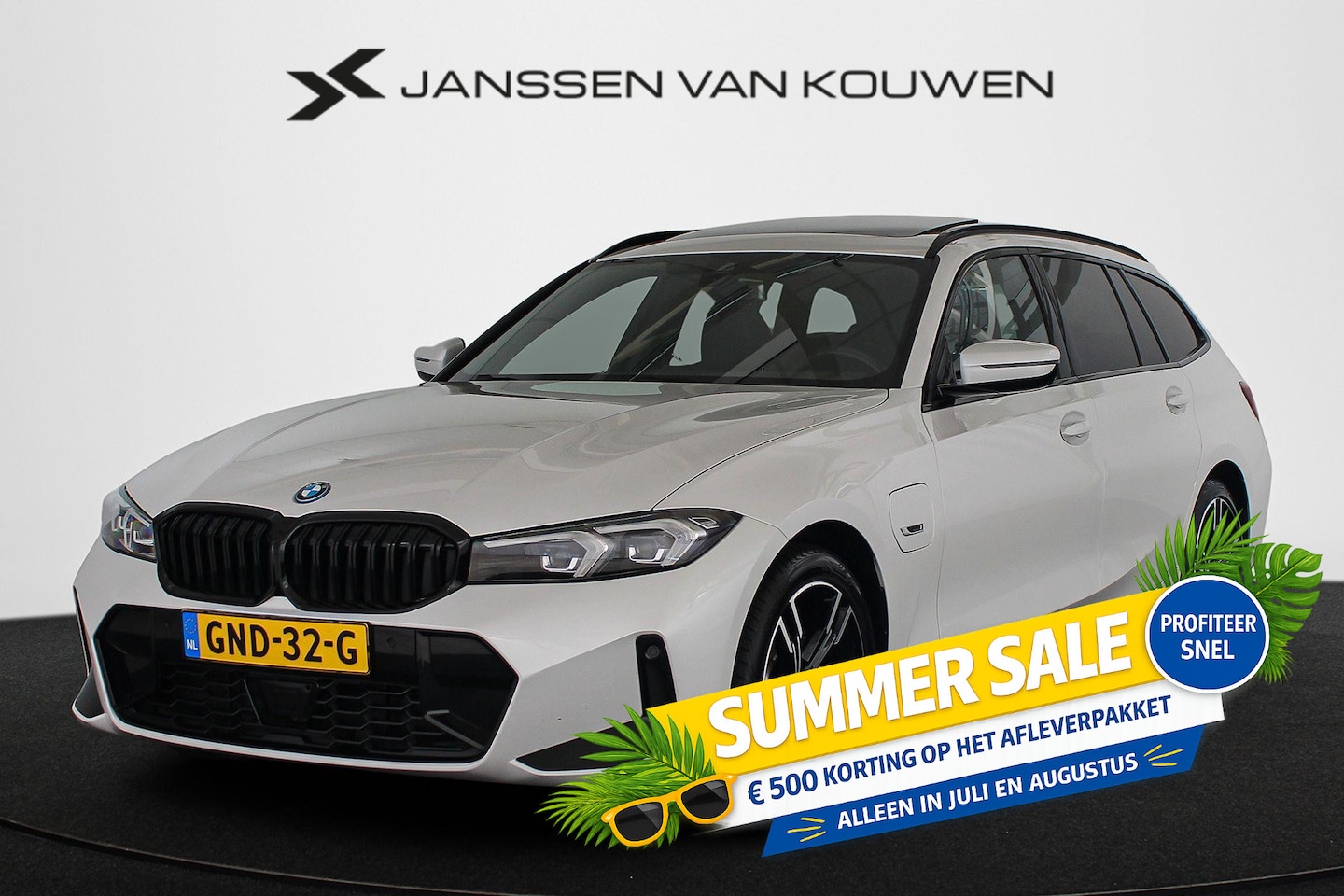 BMW 3-serie Touring - 320e M Sport Panoramadak Sensatec Stoelverwarming Adaptive Cruise - AutoWereld.nl