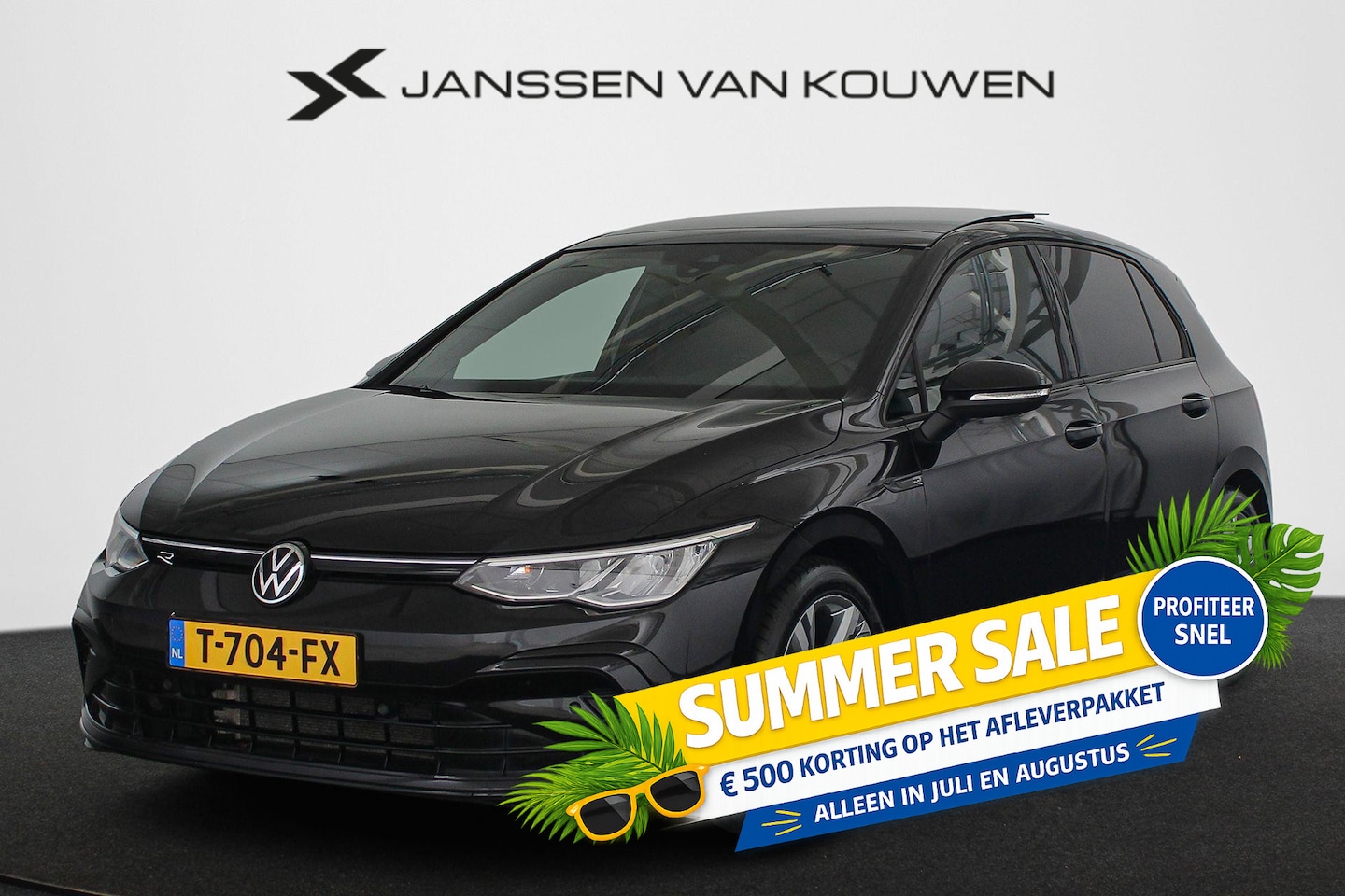 Volkswagen Golf - 1.5 eTSI R-Line Panoramadak Stoel-Stuurverwarming Clima Carplay 18" - AutoWereld.nl