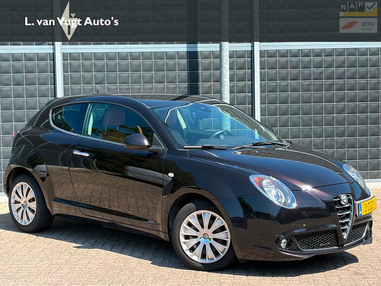Alfa Romeo MiTo - 0.9 TwinAir |Esclusivo | Clima | Leder | 1 jaar Garantie - AutoWereld.nl