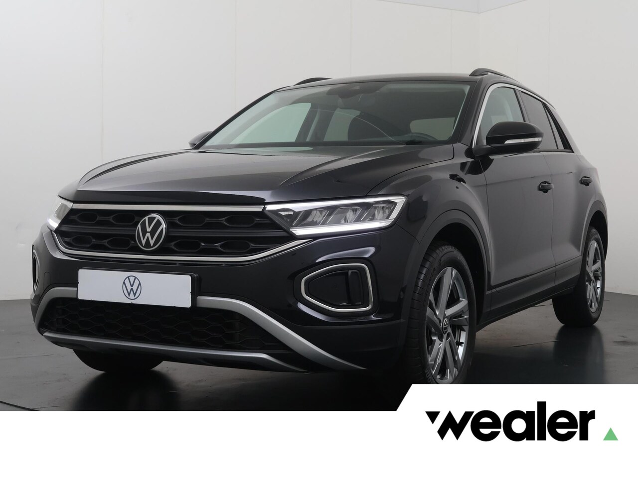 Volkswagen T-Roc - 1.5 TSI Life | 150 PK | Trekhaak afneembaar | Adaptive Cruise Control | Achteruitrijcamera - AutoWereld.nl