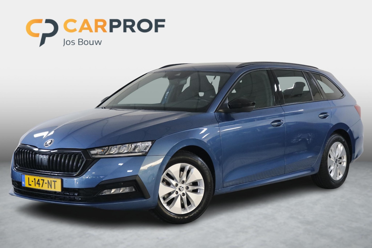 Skoda Octavia Combi - 1.0 TSI Sport Business Clima | Sfeerverlichting | LED | Carplay | Cruise. - AutoWereld.nl