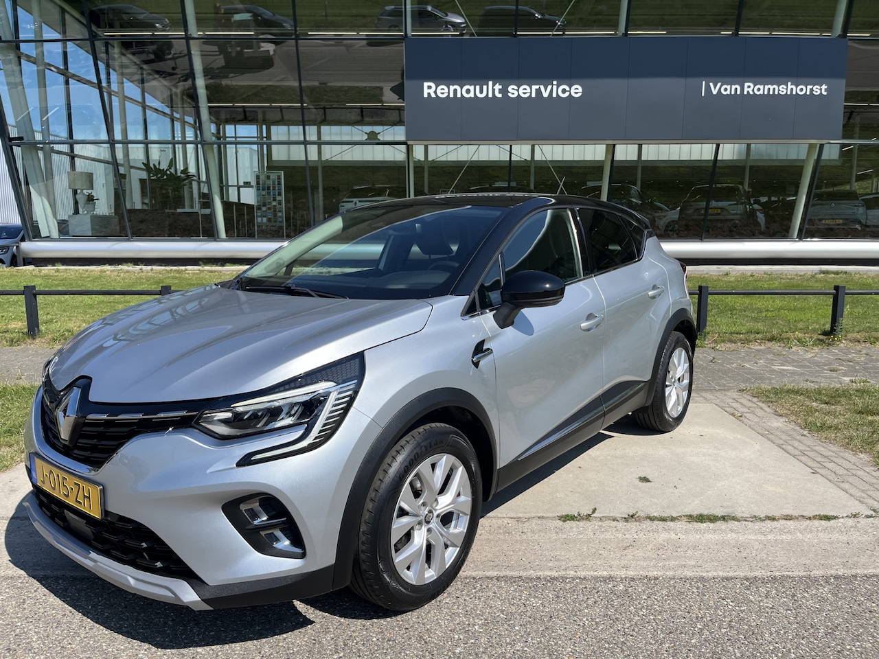 Renault Captur - 1.0 TCe 100PK Intens / Dealer onderhouden / Cruise / Climate / Parkeersensor / Applecarpla - AutoWereld.nl