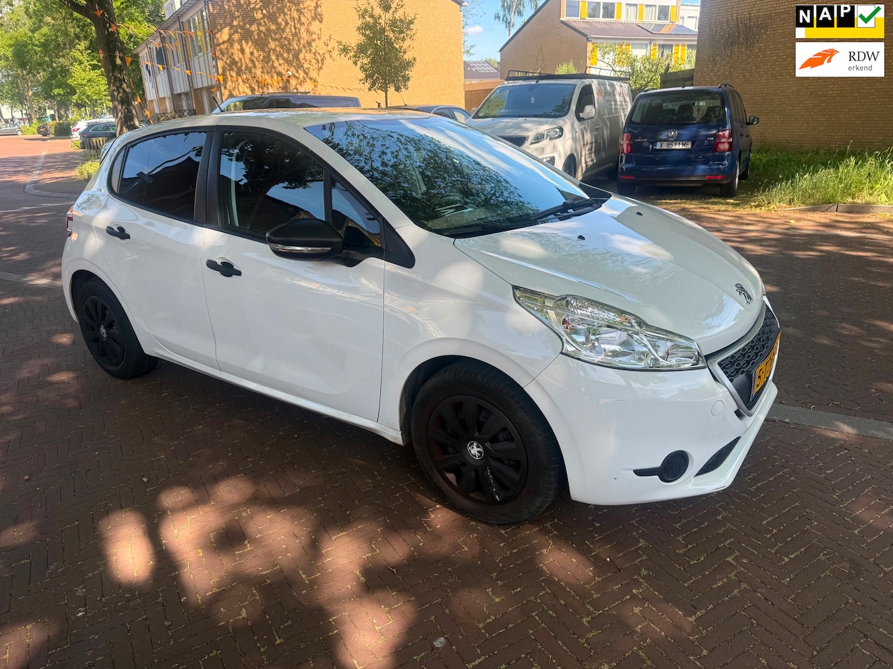 Peugeot 208 - Bouwjaar 2014 / 121.000 NAP / Leuke auto - AutoWereld.nl