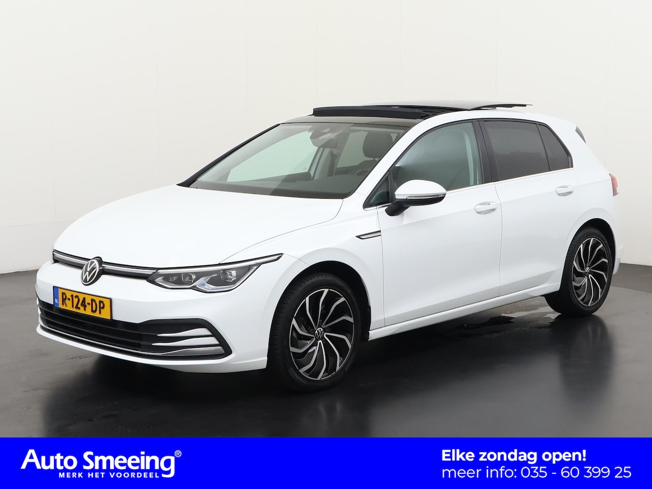 Volkswagen Golf - 1.5 eTSI Style DSG | Schuifdak | Stuurverwarming | Camera | Zondag Open! - AutoWereld.nl