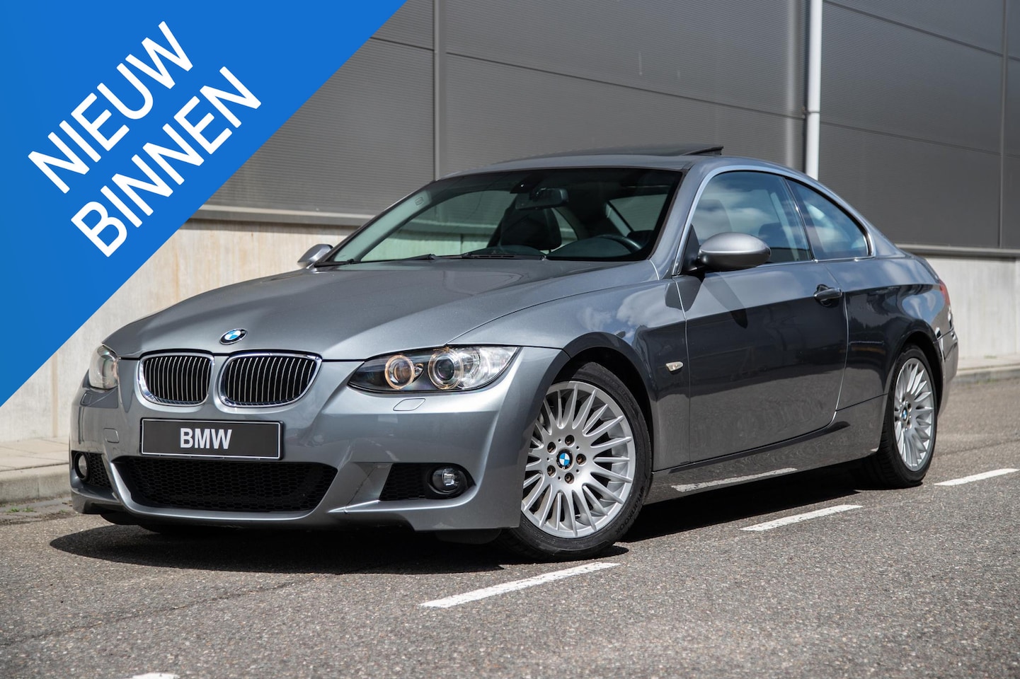 BMW 3-serie Coupé - 325xi Executive | Schuifdak | Sportuitlaat | Bilstein | Stoelverwarming - AutoWereld.nl