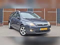 Ford Focus Wagon - 1.6 Comfort | Trekhaak | Bluetooth | Distributieriem vervangen |