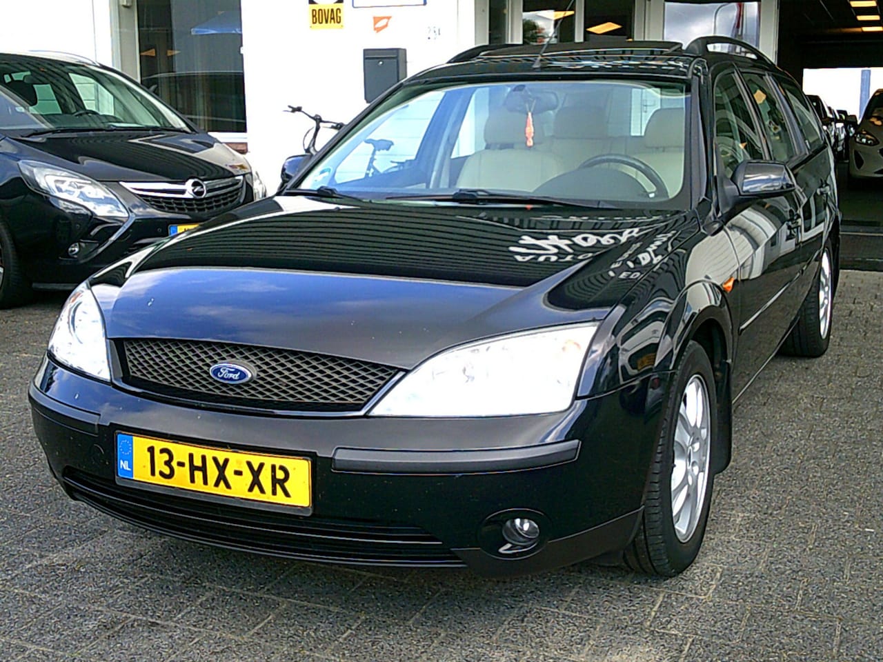 Ford Mondeo Wagon - 2.0-16V Ghia 2.0-16V Ghia - AutoWereld.nl