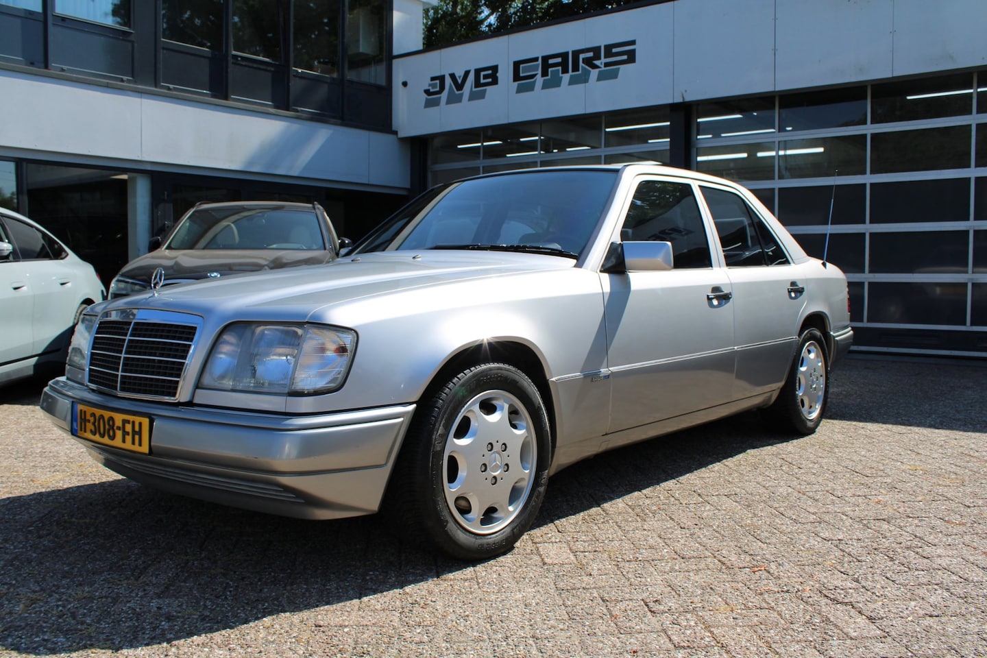 Mercedes-Benz 200-500 (W124) - serie E420 - AutoWereld.nl