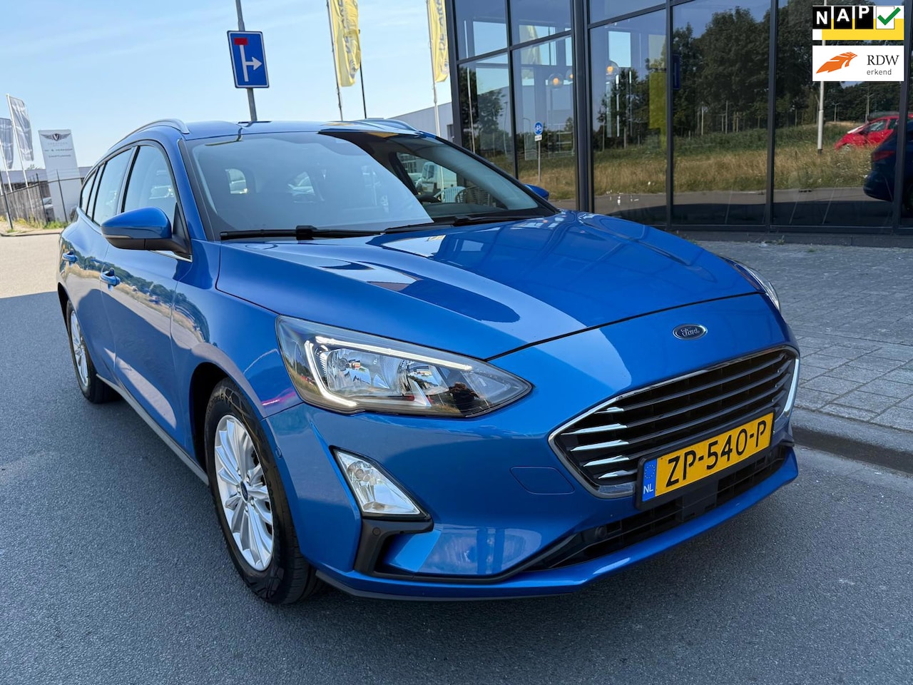 Ford Focus Wagon - 1.0 EcoBoost Titanium Business/Navi/Camera/Carplay/cruise - AutoWereld.nl