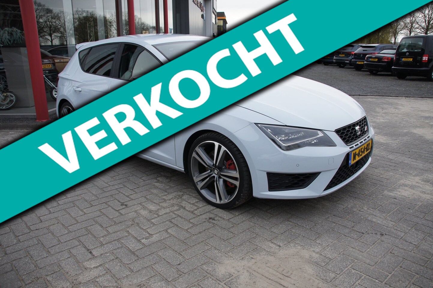 SEAT Leon - 2.0 TSI Cupra 265PK | Apple Carplay | Android Auto | NAVI | ALCANTARA - AutoWereld.nl