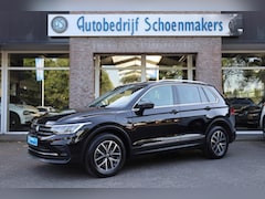 Volkswagen Tiguan - 1.4 eHybrid Life Edition TREKHAAK-ELEK. CAMERA STUUR/STOELVERWARMING ELEK.LAADKLEP SFEERVE