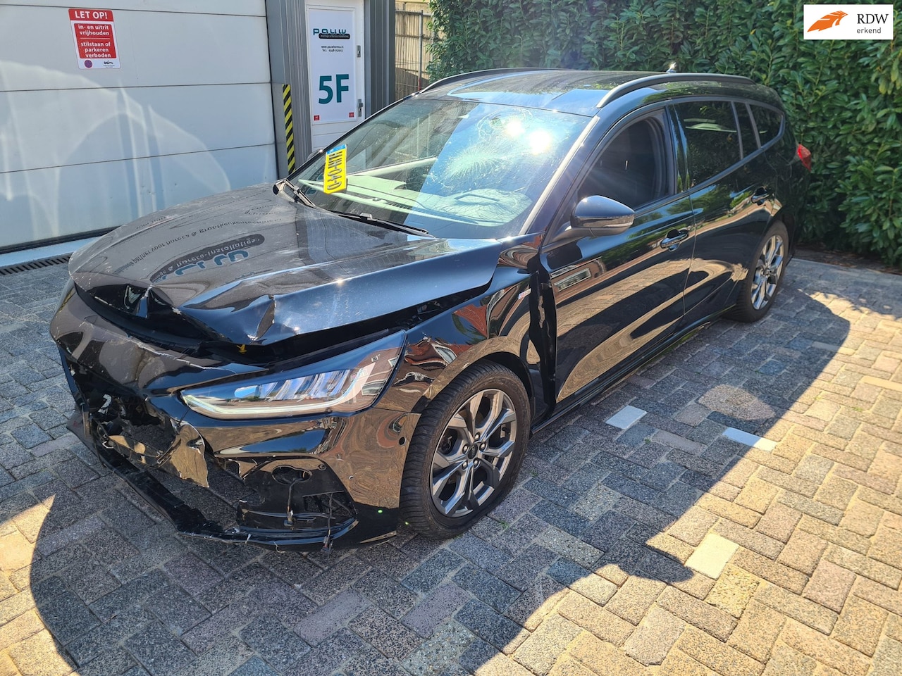 Ford Focus Wagon - 1.0 EcoBoost Hybrid ST Line X/SCHADE/EX BPM/NL KENTEKEN - AutoWereld.nl
