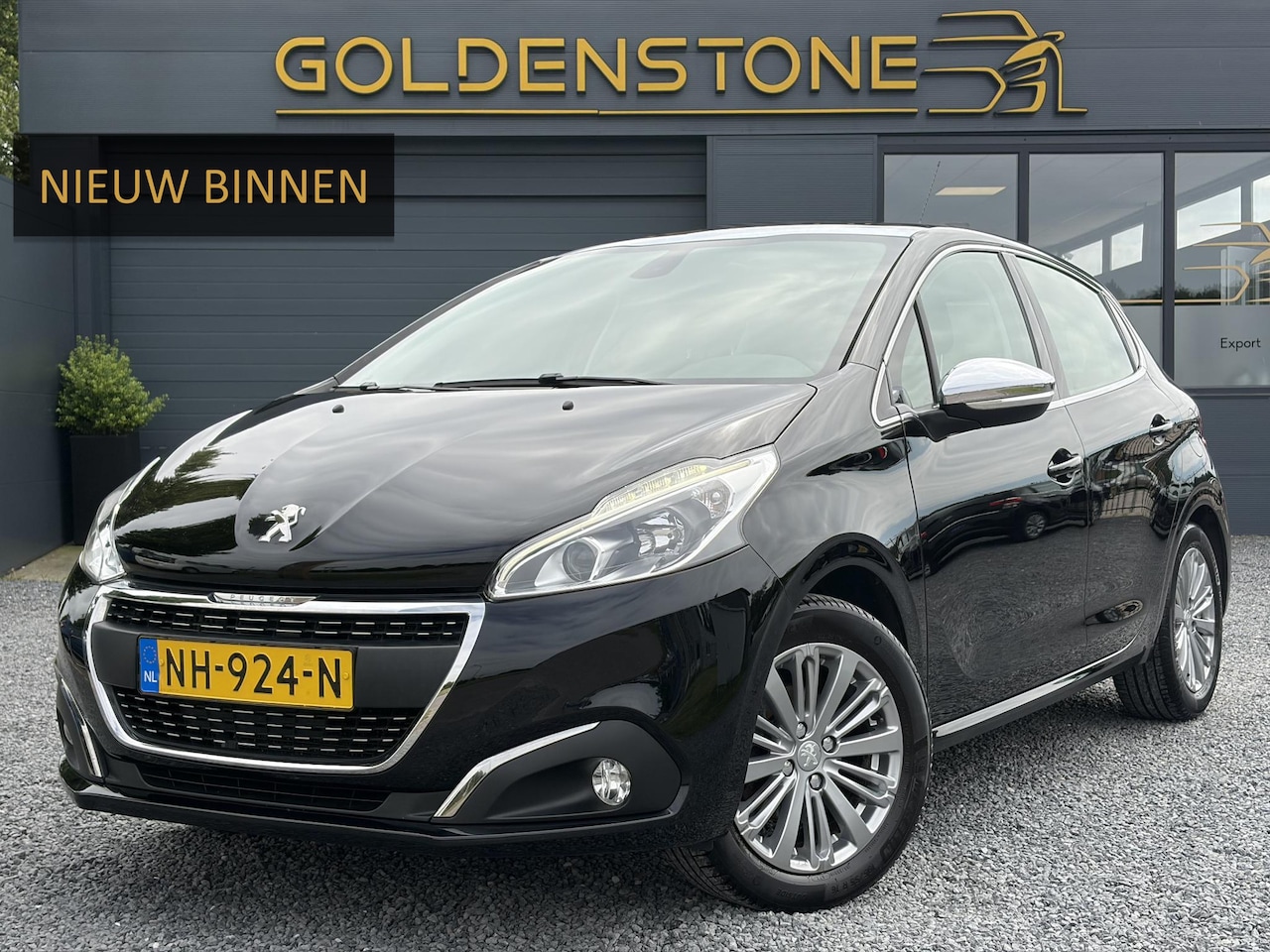 Peugeot 208 - 1.2 PureTech Allure 2e Eigenaar,110pk,Dealer Onderhouden,Pano,Carplay,Camera,Clima,Cruise, - AutoWereld.nl