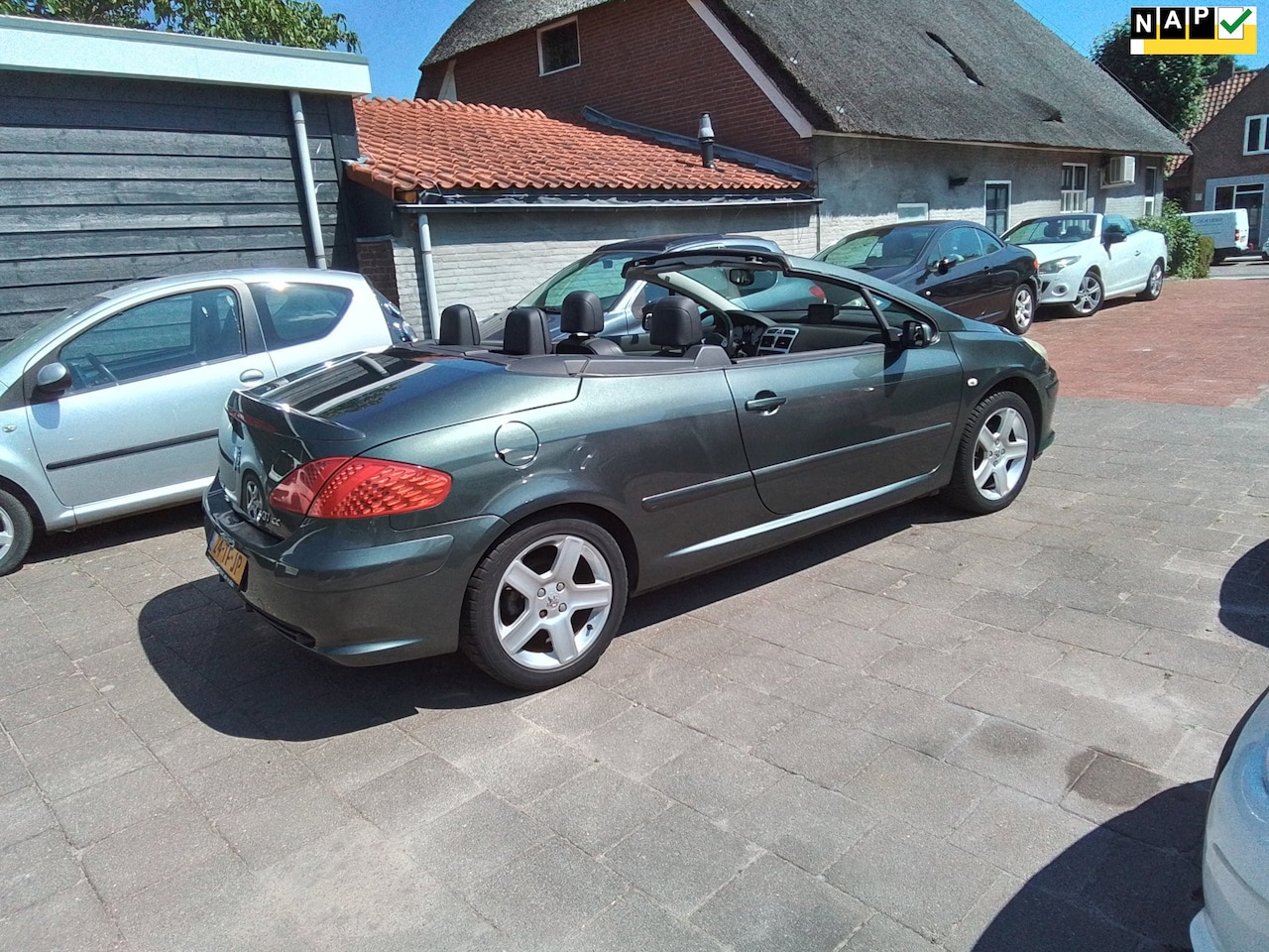 Peugeot 307 CC - 2.0-16V OXYGO Zeer lux,s Airco ecc, NL auto met groot beeld nav - AutoWereld.nl
