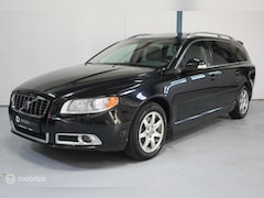 Volvo V70 - 2.5FT Summum AUTOMAAT / LEER / KEY-LESS ENTREE