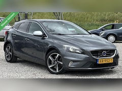 Volvo V40 - 2.0 D3 5 Cilinder R-Design
