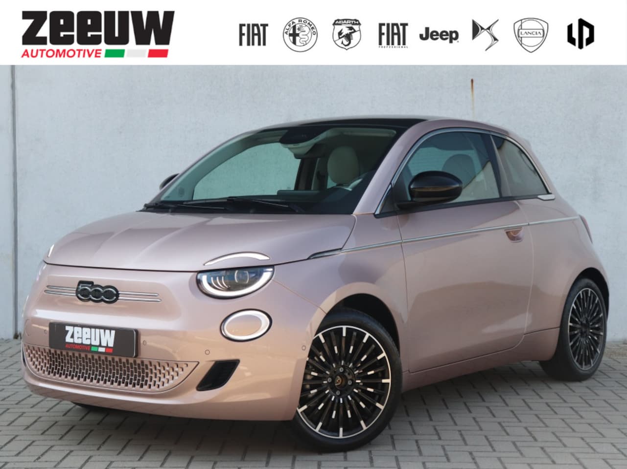 Fiat 500e - La Prima 42 kWh | Pano | JBL | Camera | Winter | 17" - AutoWereld.nl