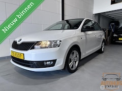 Skoda Rapid Spaceback - 1.2 TSI Greentech Style Edition*Pano