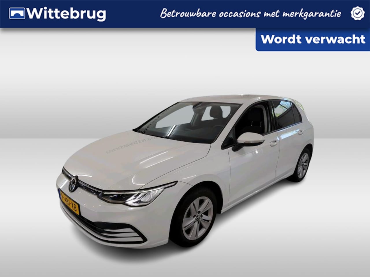 Volkswagen Golf - 1.0 TSI Life / App-connect / Navigatie / Parkeersensoren / Clima / LED verlichting / LM ve - AutoWereld.nl