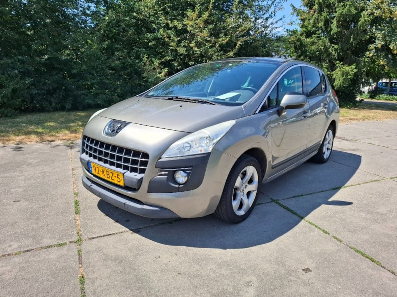 Peugeot 3008 - 1.6 VTI BLUE LEASE NW Koppeling en APK, Pan. dak, Trekhaak - AutoWereld.nl