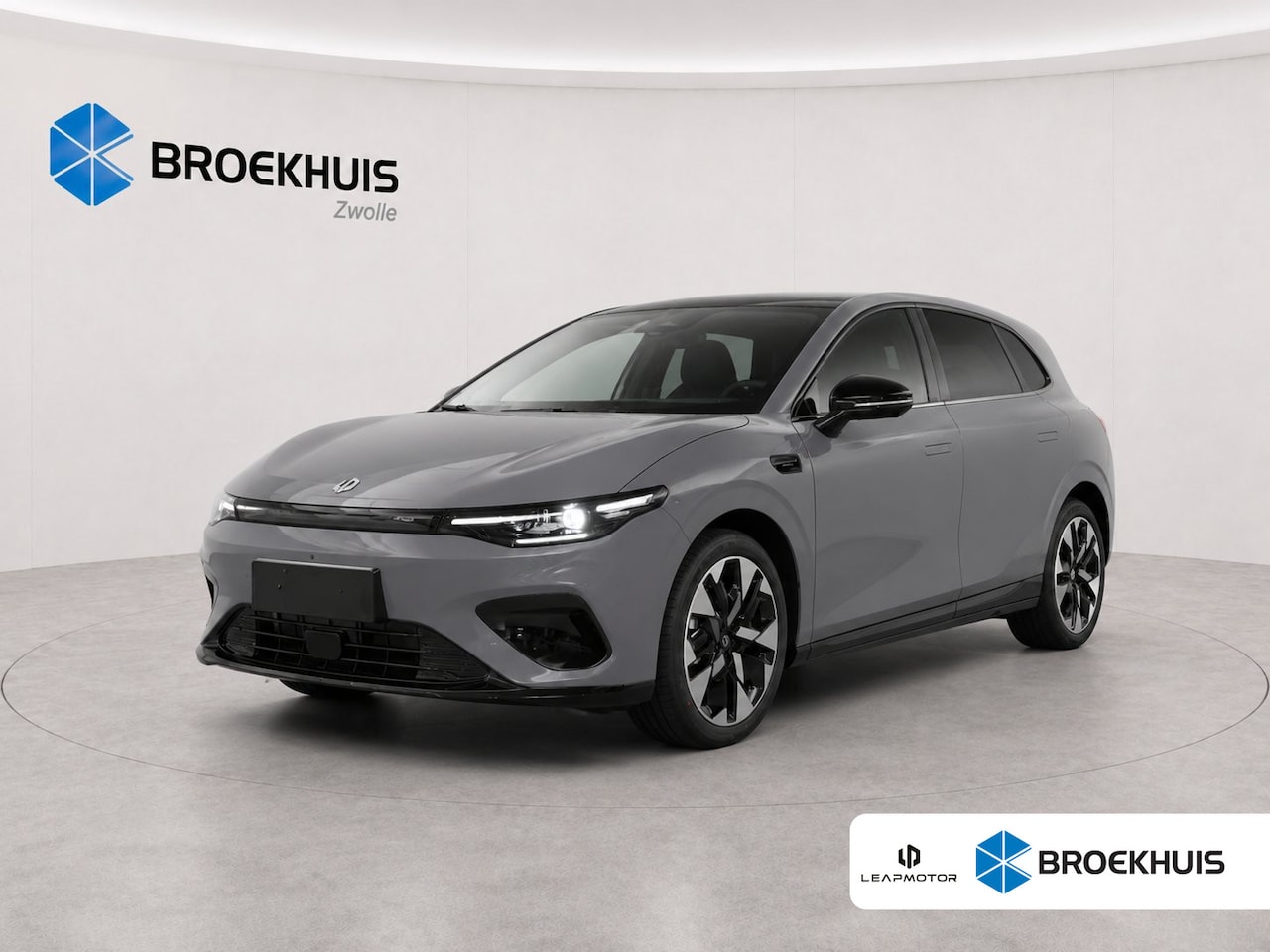 Leapmotor B05 - ProMax Design 67.1 kWh | €1000,- korting !! | Achteruitrij assistent | Apple Carplay/Andr - AutoWereld.nl
