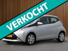 Toyota Aygo - 1.0 VVT-i x-play 5-Deurs | Camera | Airco | Incl Garantie | NAP