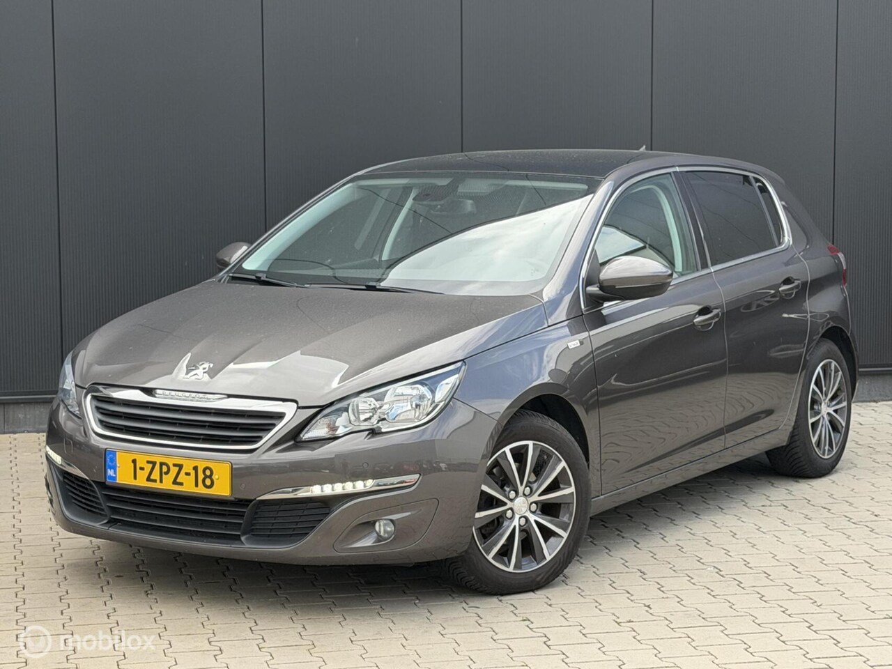 Peugeot 308 - 1.2 130PK Style | CRUISE | CLIMA | TREKHAAK | - AutoWereld.nl