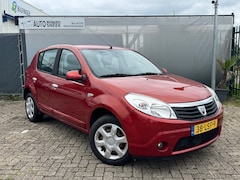 Dacia Sandero - 1.6 Lauréate - NWE APK - Airco - Sensoren