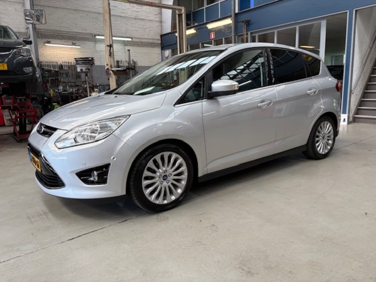 Ford C-Max - 1.0 EcoBoost 125pk Edition Plus | Navigatie | Camera | Cruise control | PDC V+A | All seas - AutoWereld.nl