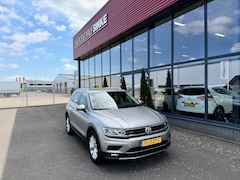 Volkswagen Tiguan - 1.4 TSI ACT Highline ECC ACC NAVI